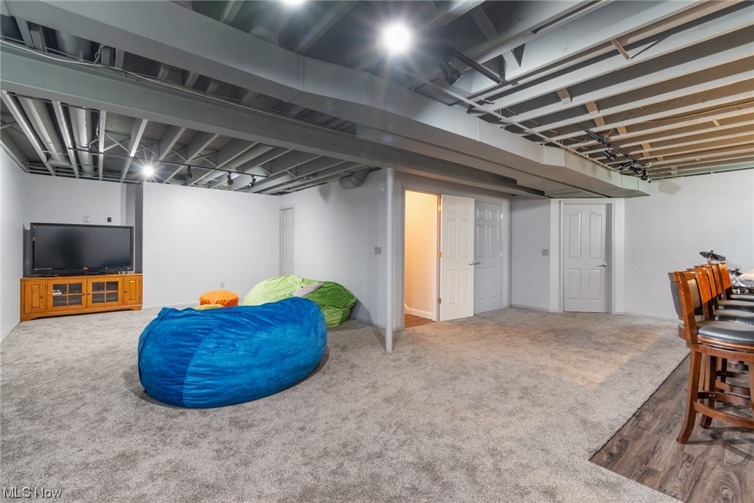 Country Club Square Condos - Residential