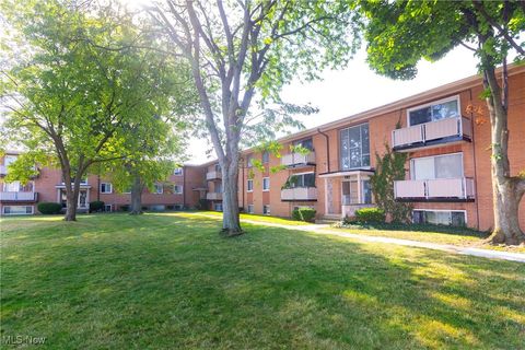 22091 River Oaks Drive Unit C2, Rocky River, OH 44116 - #: 5155298