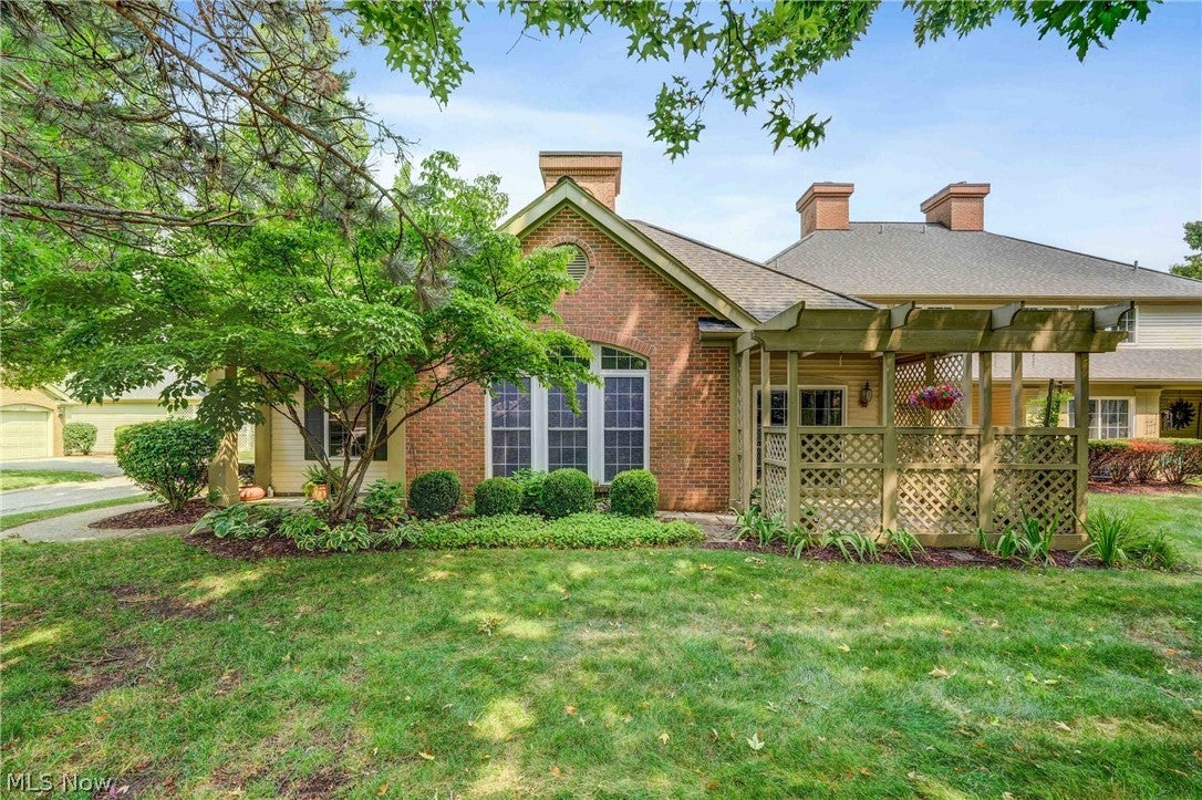 3082 Village Green Drive