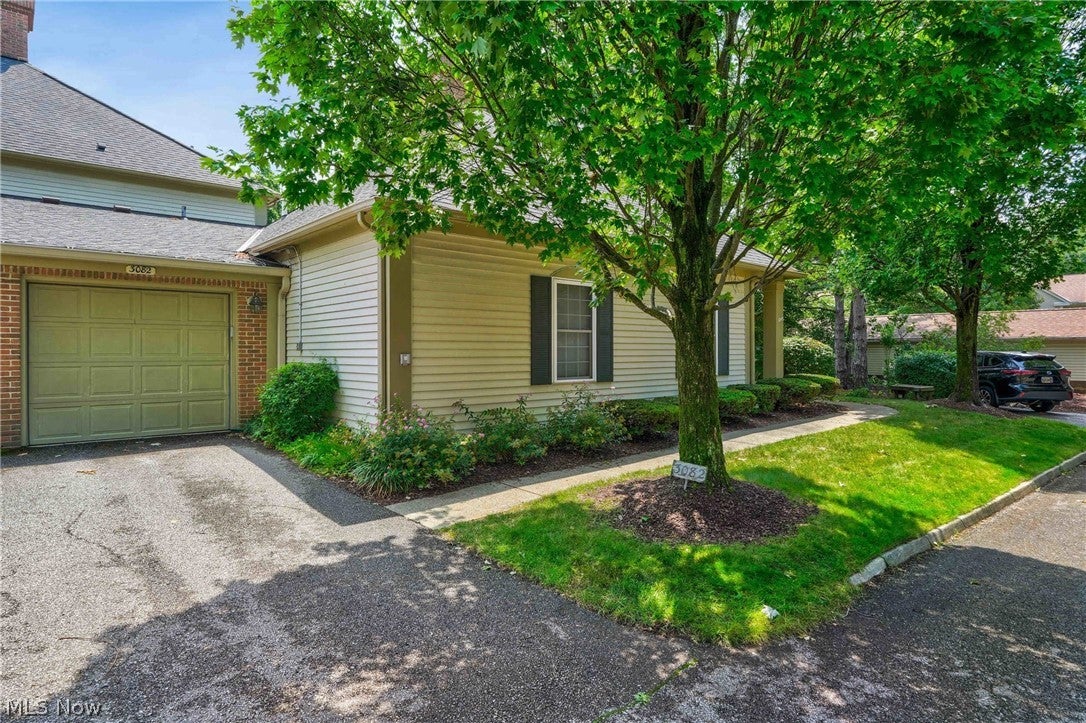 3082 Village Green Drive
