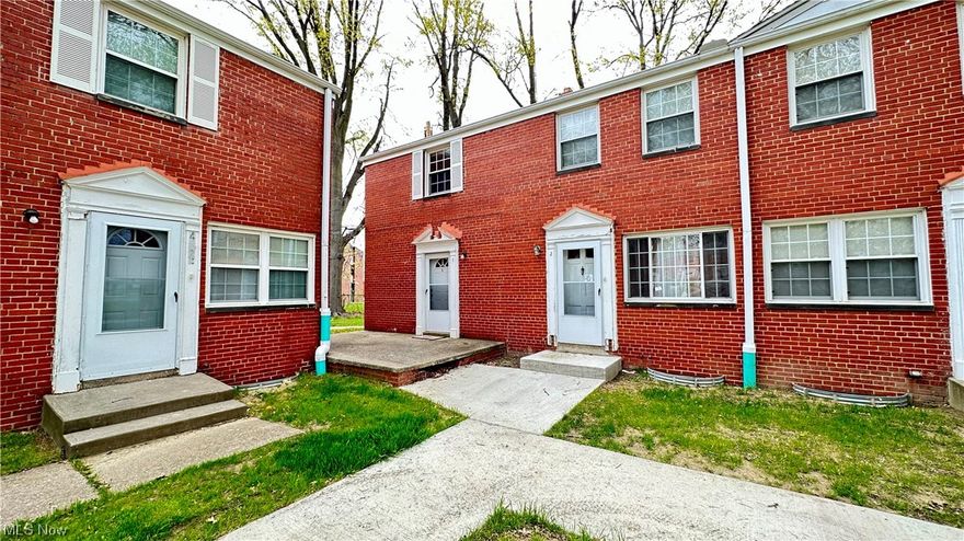 Efficient, affordable, and well-maintained, this townhouse condo is in good shape and ready for it's next owner.  Updated mechanicals, and updated electrical, as well as a newer A/C, newer vinyl windows and more!  This brick unit is well laid out and includes a dry basement perfect for storage as well as a detached one car garage with electric opener.  Location is fantastic with easy freeway accessibility, downtown access, great public transportation options, hospitals, golf (Briardale Greens) and even walk-ability being moments from downtown Euclid.
Furniture available with unit.  Easy to show.  Home will be POS compliant prior to closing.