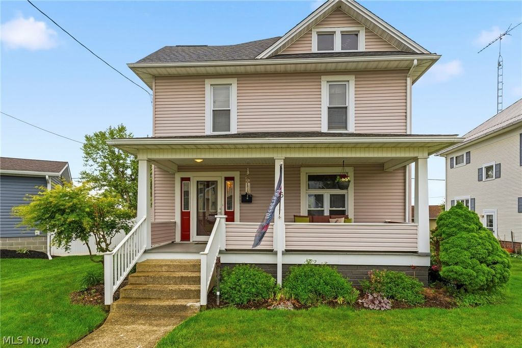 Photo of 66 4th Street NE, Carrollton, OH 44615 (MLS # 5211270)