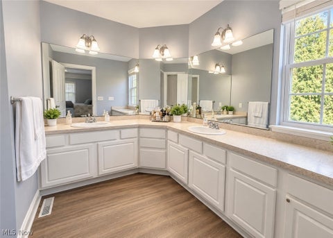 Tiny photo for 2414 Greenbriar Lane, Madison, OH 44057 (MLS # 5257173)