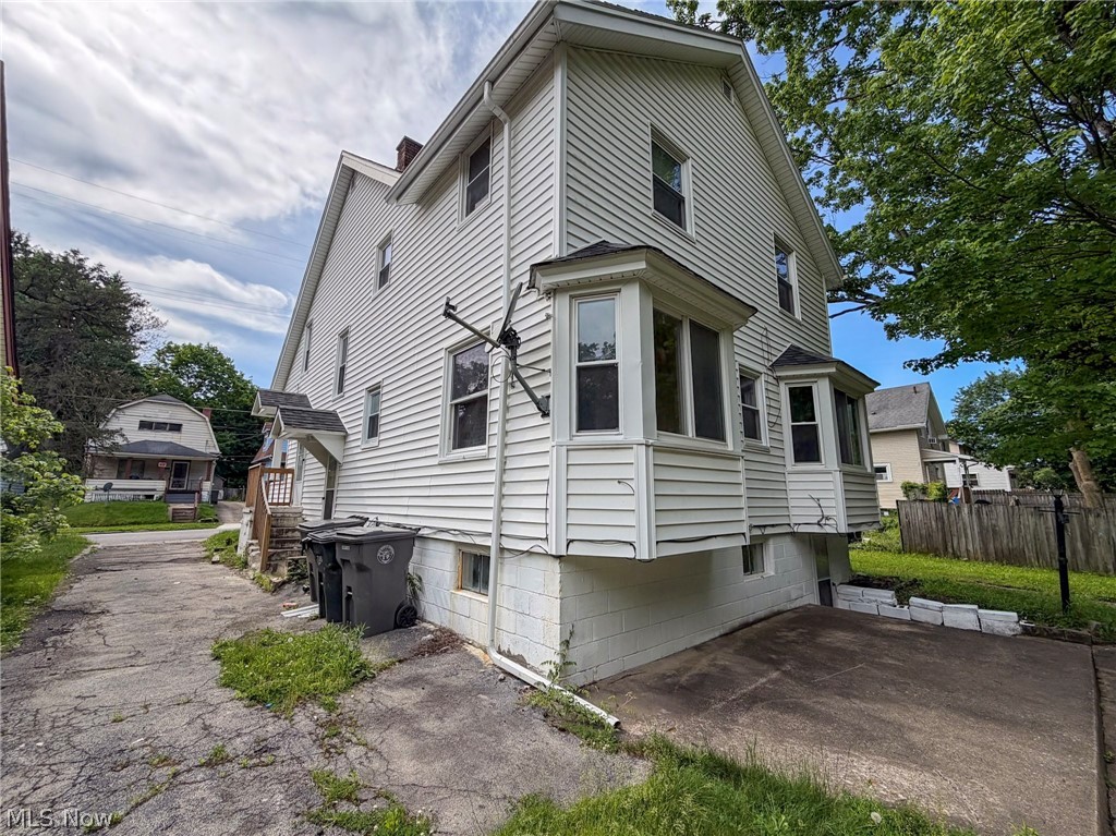 City/Youngstown - Residential Income
