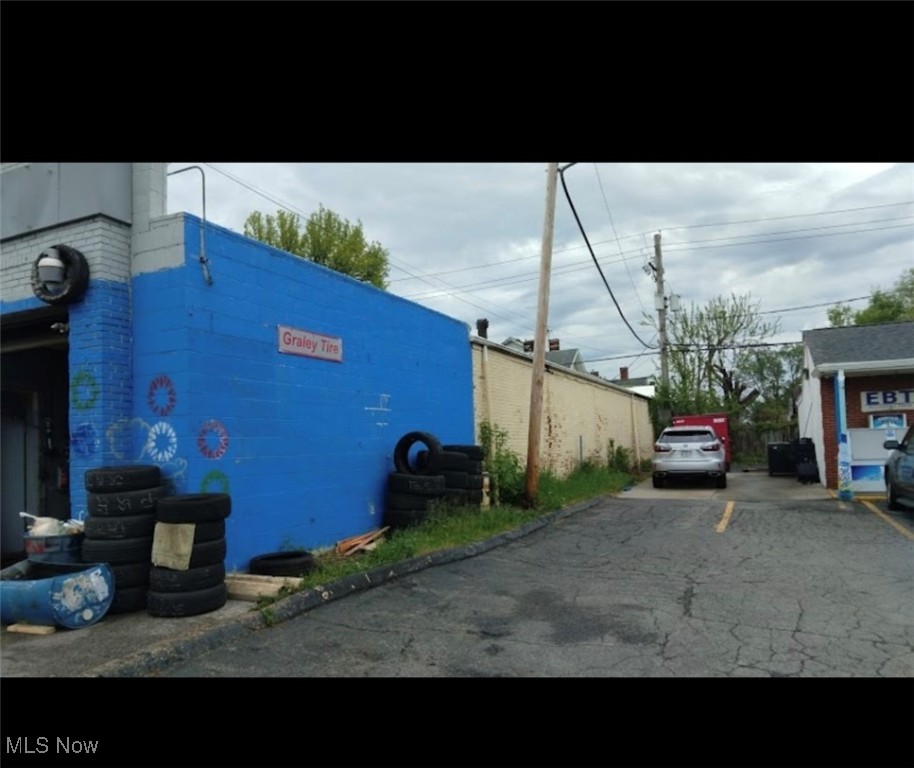 3507 W 117th Street