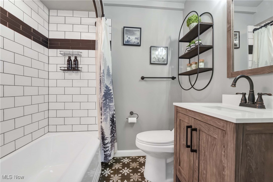 4346 Selhurst Road, North Olmsted, Ohio image 22