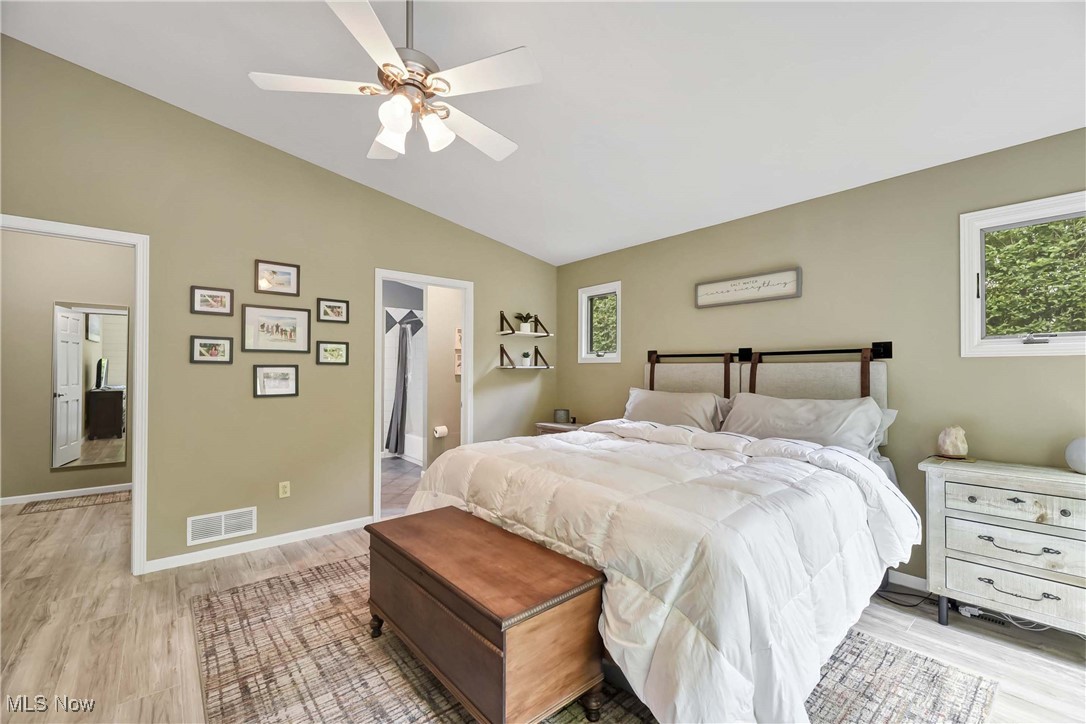 4346 Selhurst Road, North Olmsted, Ohio image 15