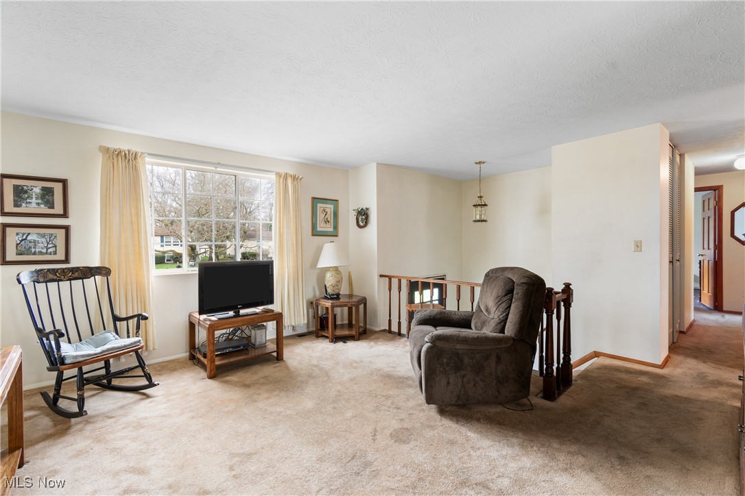 953 Kevin Drive, Kent, Ohio image 3