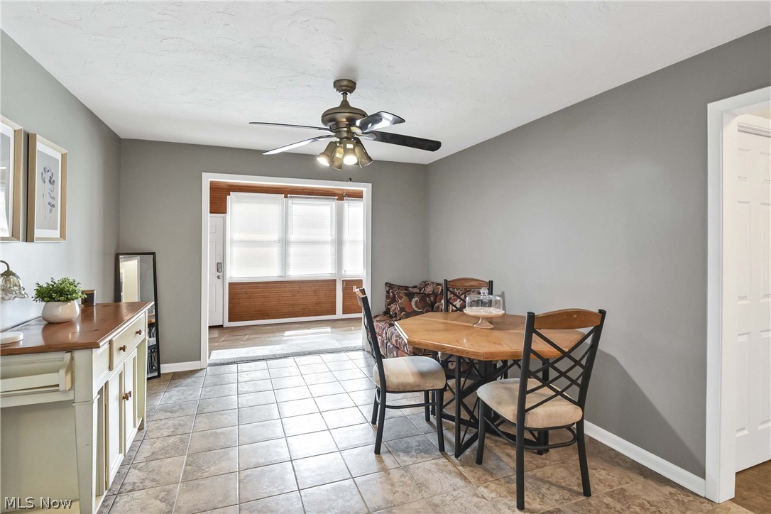 Country Club Condo - Residential