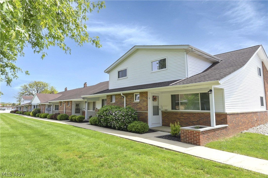 Country Club Condo - Residential