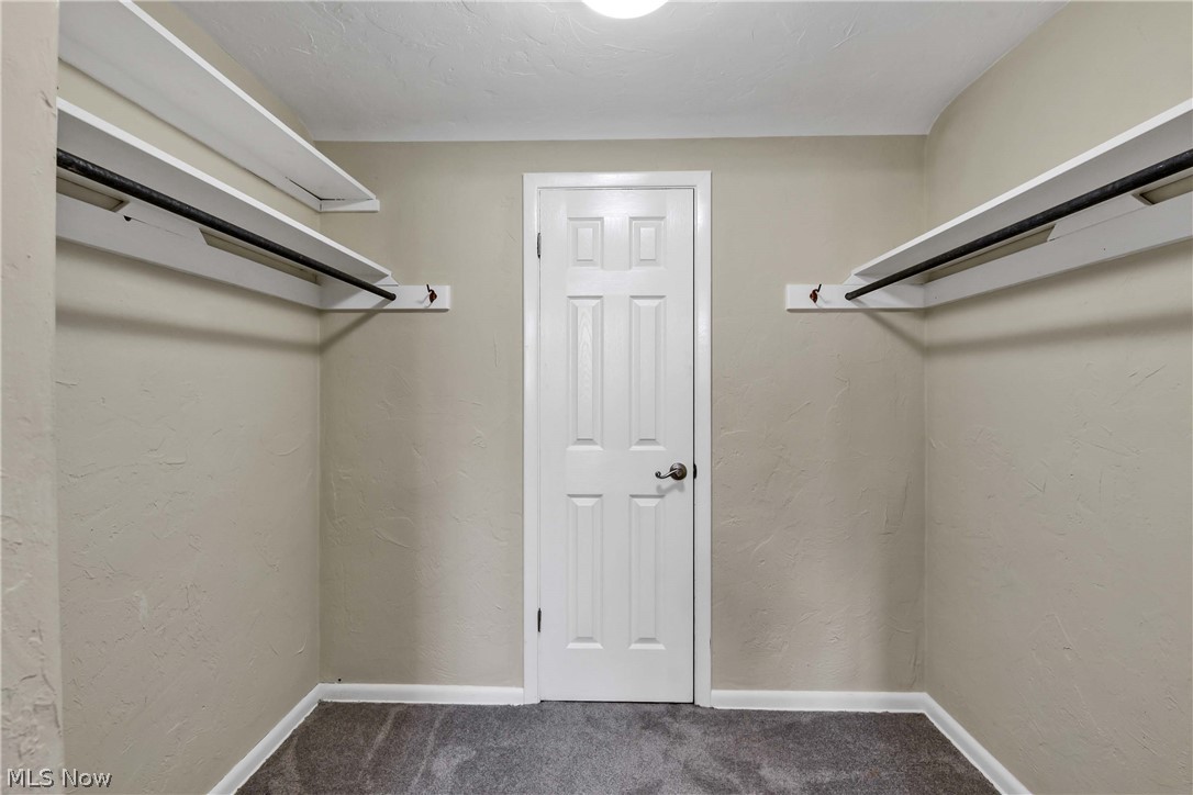 Country Club Condo - Residential
