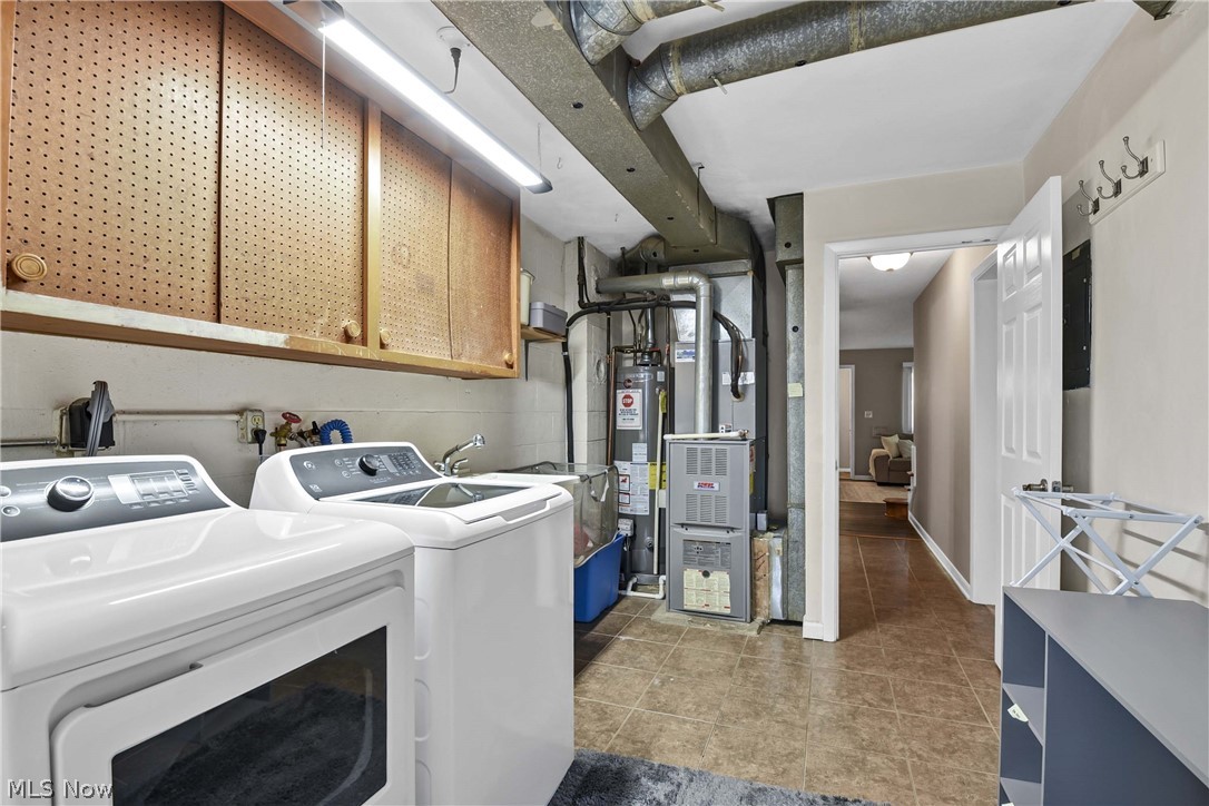 Country Club Condo - Residential