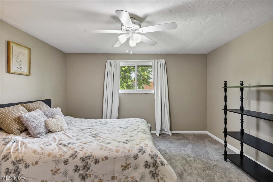 Country Club Condo - Residential
