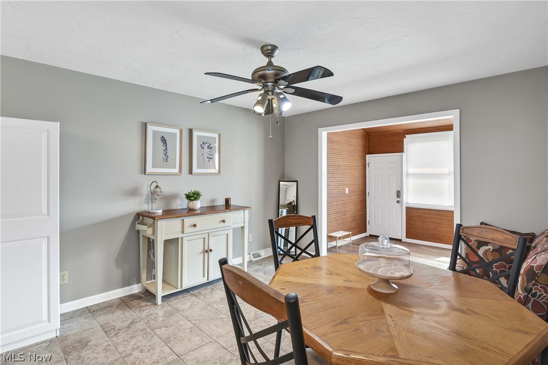 Country Club Condo - Residential