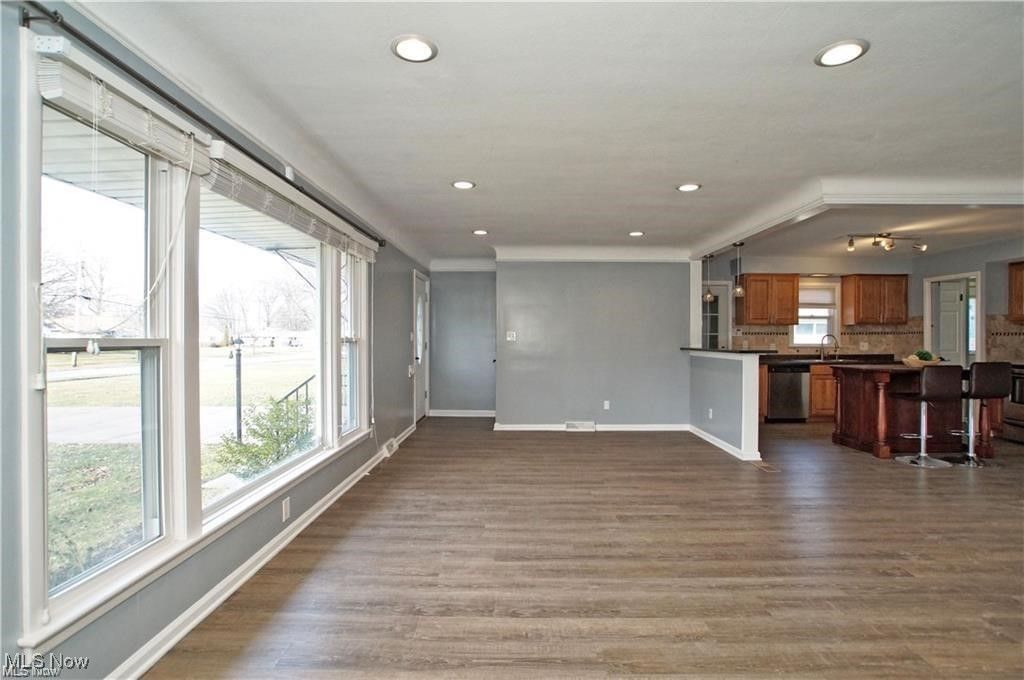 Photo of 1071 Cranbrook Drive, Highland Heights, OH 44143 (MLS # 5183643)