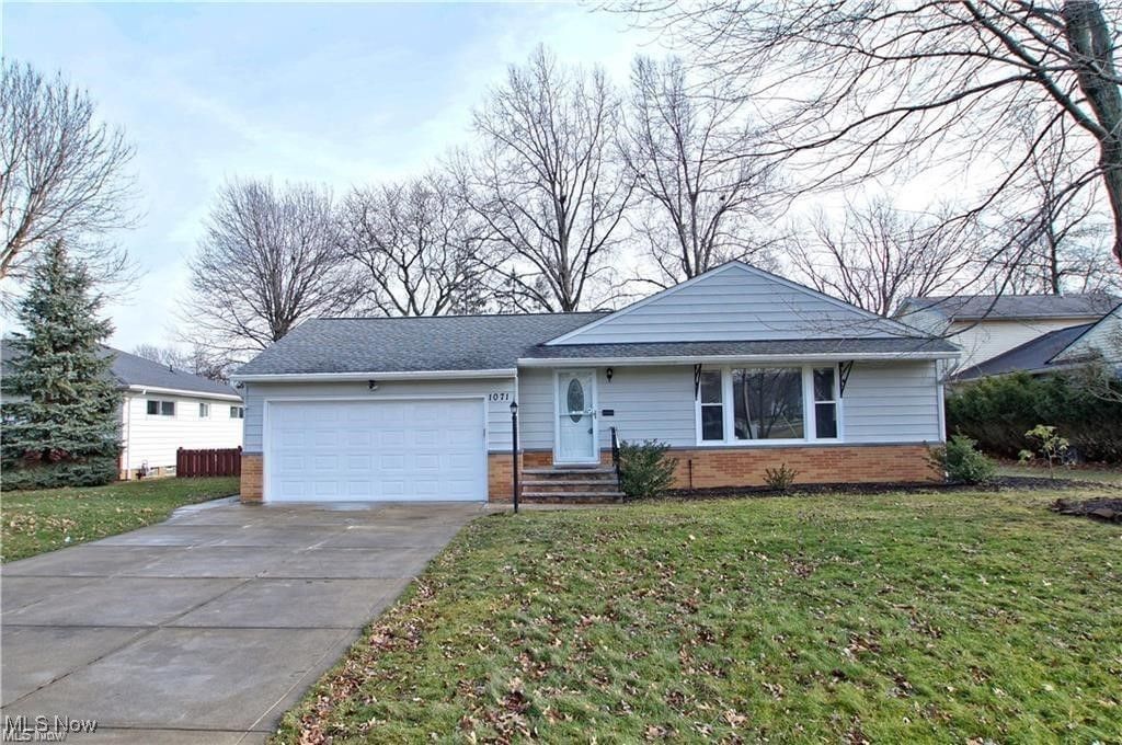 Photo of 1071 Cranbrook Drive, Highland Heights, OH 44143 (MLS # 5183643)