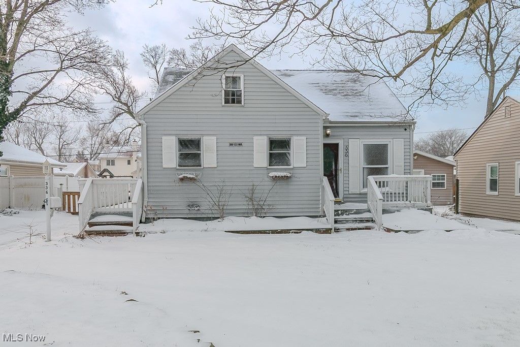 Photo of 336 Waverly Road, Eastlake, OH 44095 (MLS # 5183457)