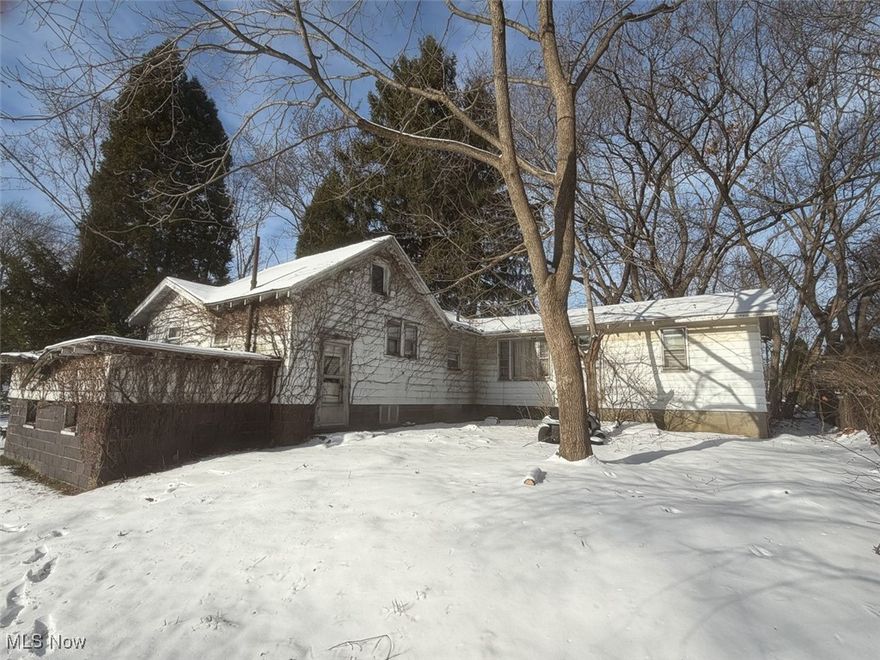 Attention Investors. Handyman Home With 3 Lots. Louisville CSD, Stark Co., Nimishillen Twp. - Live Onsite with Online Bidding Available. 296All sells to settle the June M. Morgan Estate, Stark County Probate Case No. 253874. ONLINE BIDDING BEGINS SATURDAY, JANUARY 24, 2026, AT 9:00 AM, AND AUCTION LIVE ON-SITE BIDDING WILL BEGIN TUESDAY, JANUARY 27, 2026, AT 12:30 PM. This property consists of three Stark County parcels selling together as one entirety, totaling 0.296 acres. This extreme handyman home offers 1,338 square feet of living area and was built in 1941. Featuring four bedrooms and one full bath, the residence includes a covered brick front porch, attached garage, and partial basement. Utilities include oil heat. The property is situated on three parcels, Stark County parcels #3303341, #3303342, and #3303343, with total 2024 taxes of $1,272.19. The property will be open on auction day, starting at 11:30 AM.