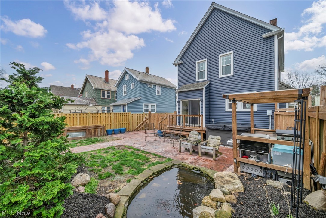 M Louis Atwells - Residential