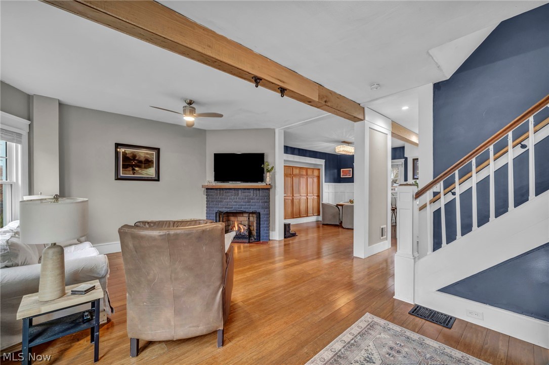 M Louis Atwells - Residential