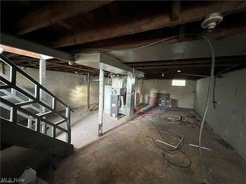 Tiny photo for 2773 Burton Street SE, Warren, OH 44484 (MLS # 5190118)