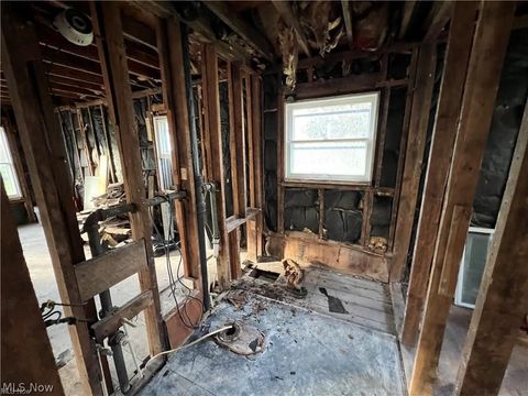 Tiny photo for 2773 Burton Street SE, Warren, OH 44484 (MLS # 5190118)