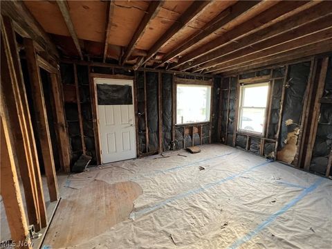 Tiny photo for 2773 Burton Street SE, Warren, OH 44484 (MLS # 5190118)