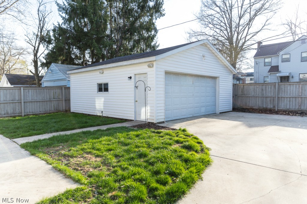 Elm Hill Est. - Residential