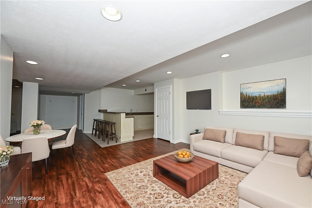 Wood Thrush Pond - Residential