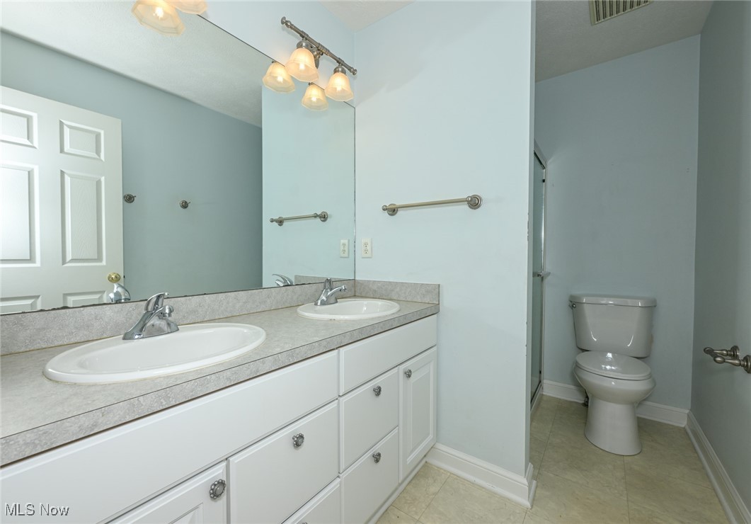 Wood Thrush Pond - Residential