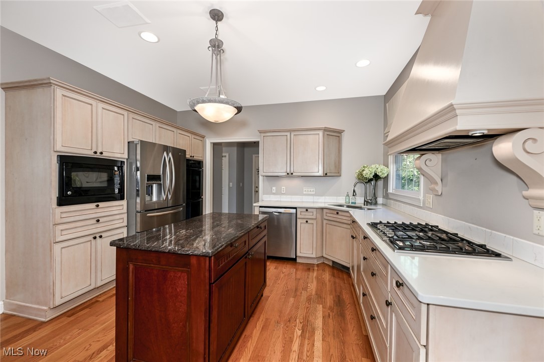 Wood Thrush Pond - Residential