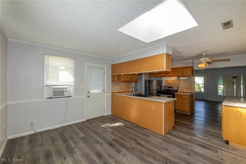 Tiny photo for 6117 Ira Avenue, Brooklyn, OH 44144 (MLS # 5246539)
