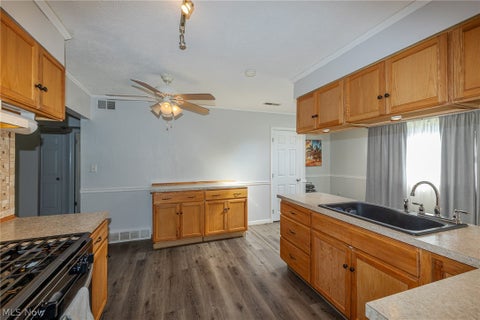 Tiny photo for 6117 Ira Avenue, Brooklyn, OH 44144 (MLS # 5246539)