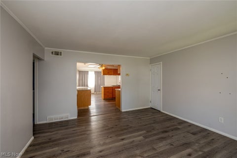 Tiny photo for 6117 Ira Avenue, Brooklyn, OH 44144 (MLS # 5246539)