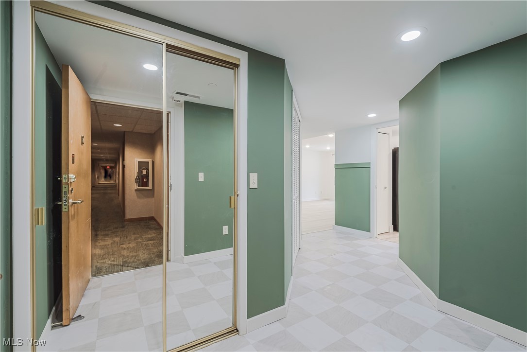 100 Fox Hollow Drive 302
