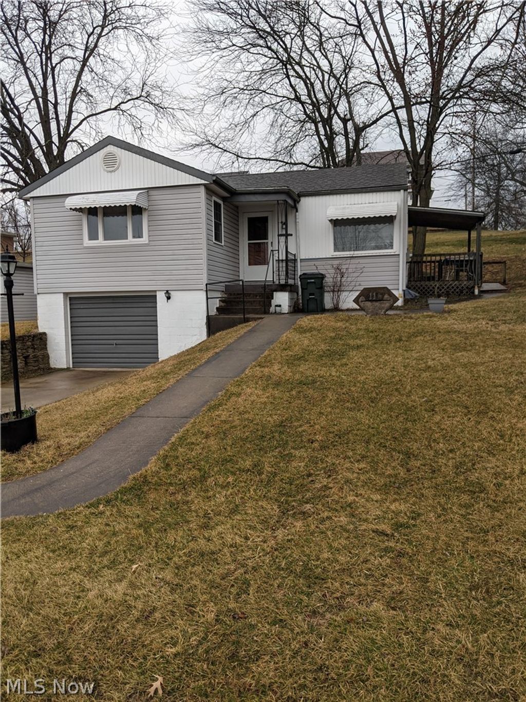 Photo of 116 Hanson Drive, St Clairsville, OH 43950 (MLS # 5190736)