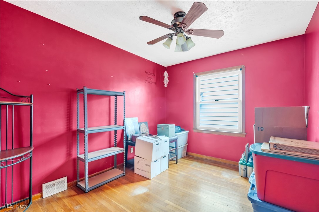 5806 Sunderland Drive, Parma, Ohio image 12