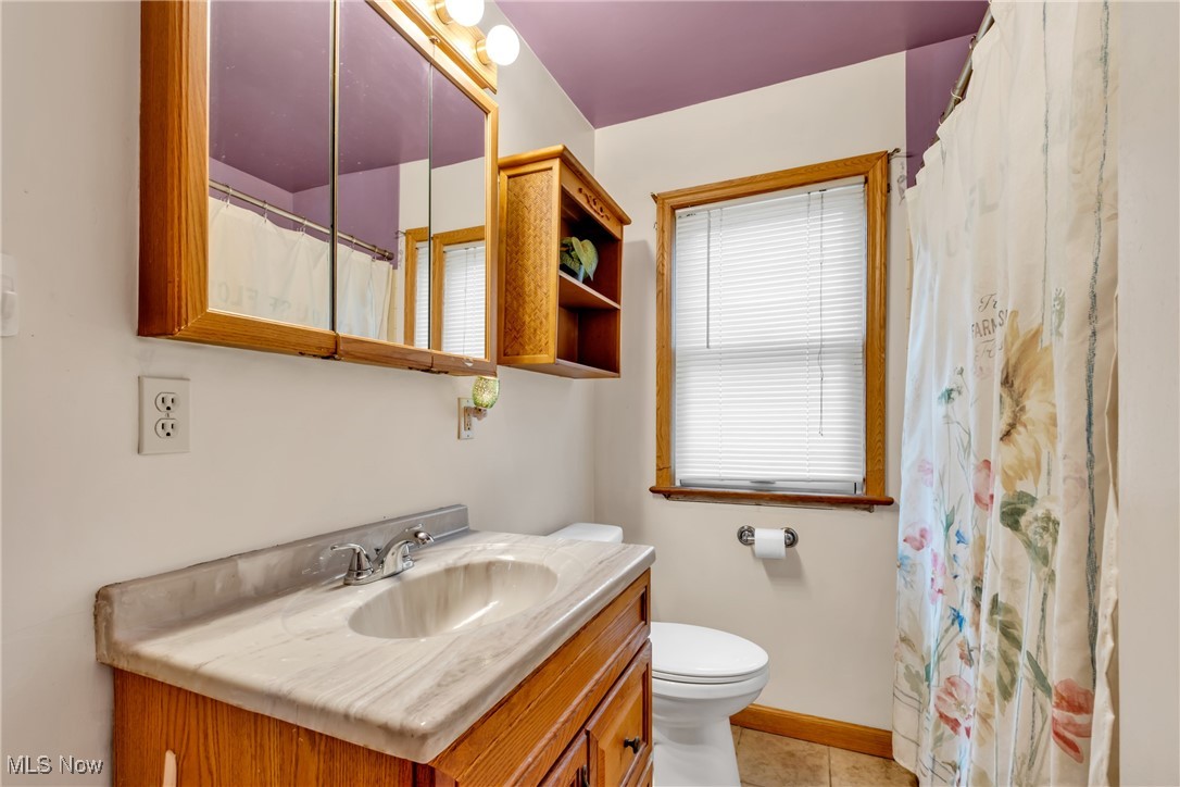 5806 Sunderland Drive, Parma, Ohio image 19