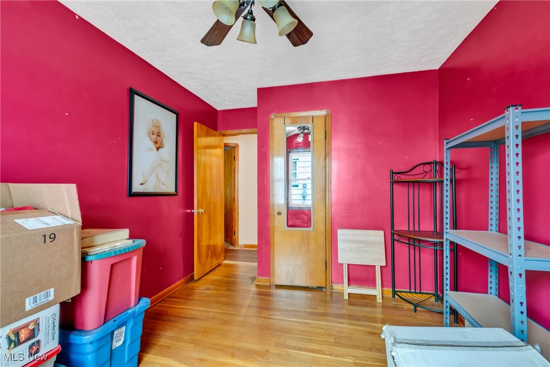 5806 Sunderland Drive, Parma, Ohio image 13