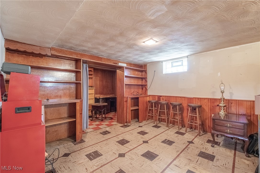 5806 Sunderland Drive, Parma, Ohio image 22