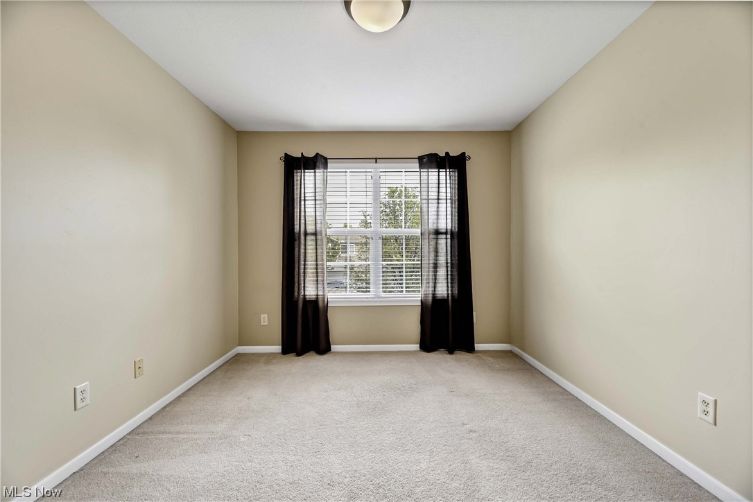 Waterside Chase Condos Ph 1 - Residential