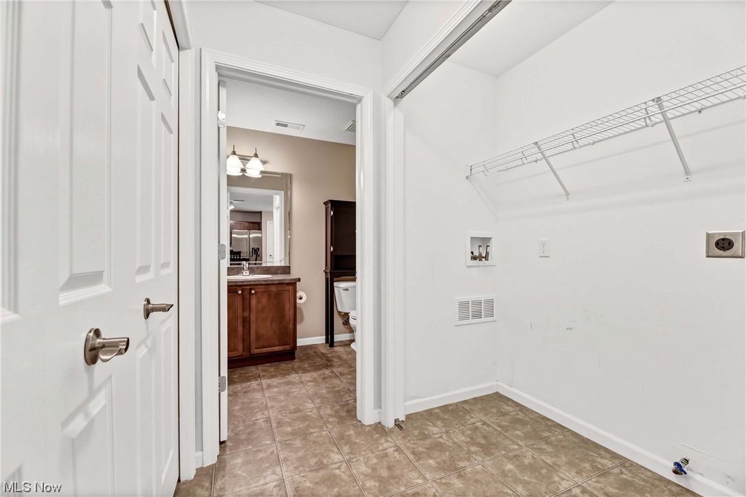 Waterside Chase Condos Ph 1 - Residential