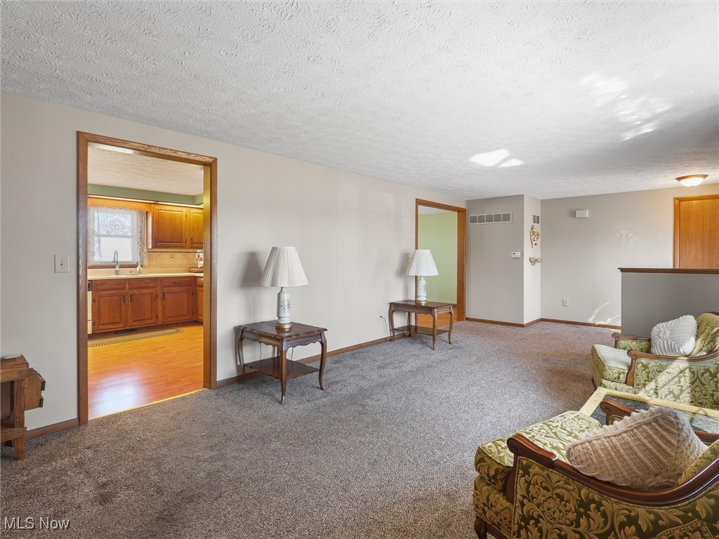 1092 Lake Road, Conneaut, Ohio image 5