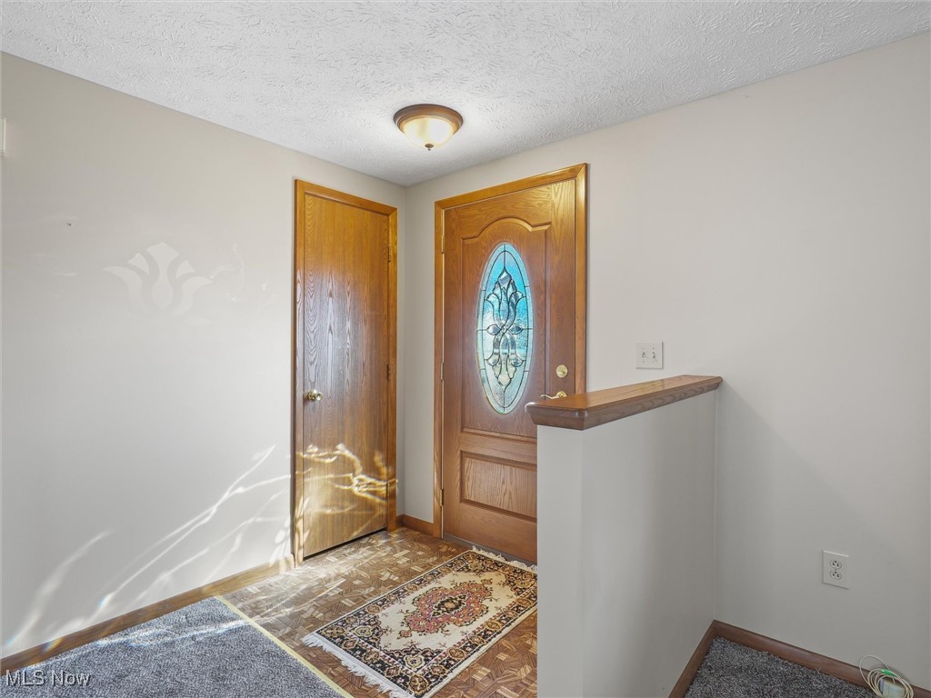 1092 Lake Road, Conneaut, Ohio image 2