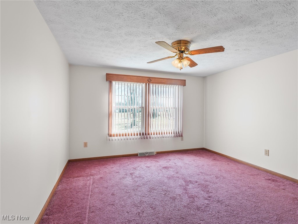 1092 Lake Road, Conneaut, Ohio image 22