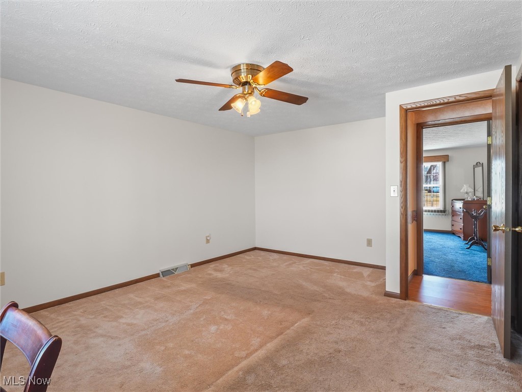 1092 Lake Road, Conneaut, Ohio image 19