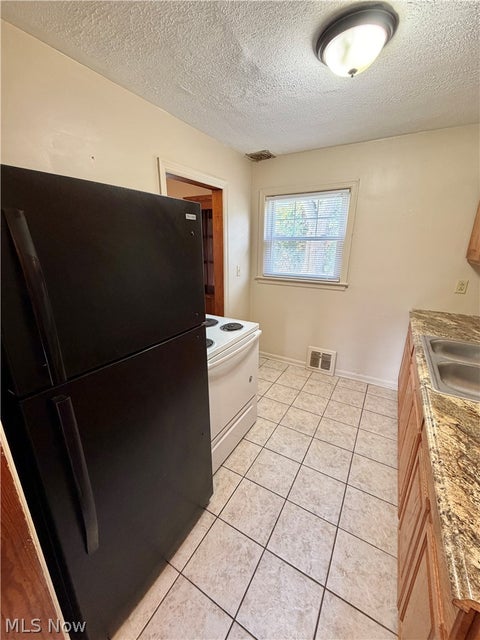Tiny photo for 736 West Street, Niles, OH 44446 (MLS # 5255249)