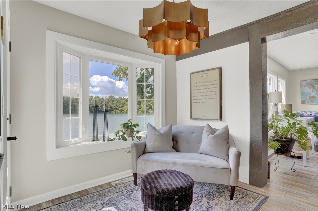 Lakeside Courts - Residential