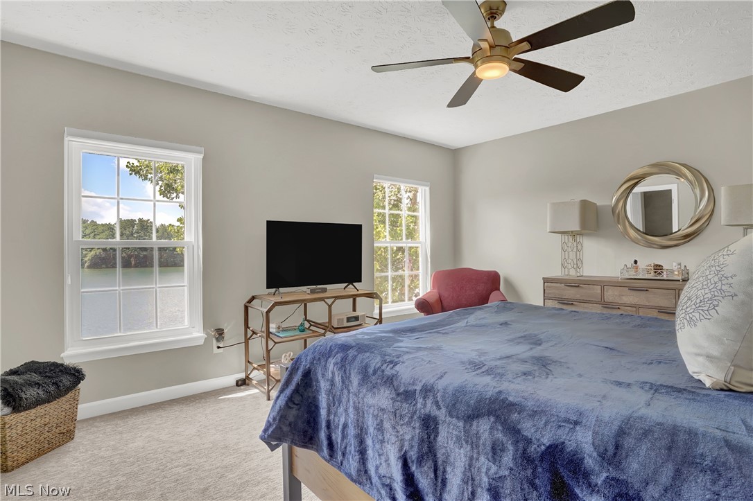 Lakeside Courts - Residential