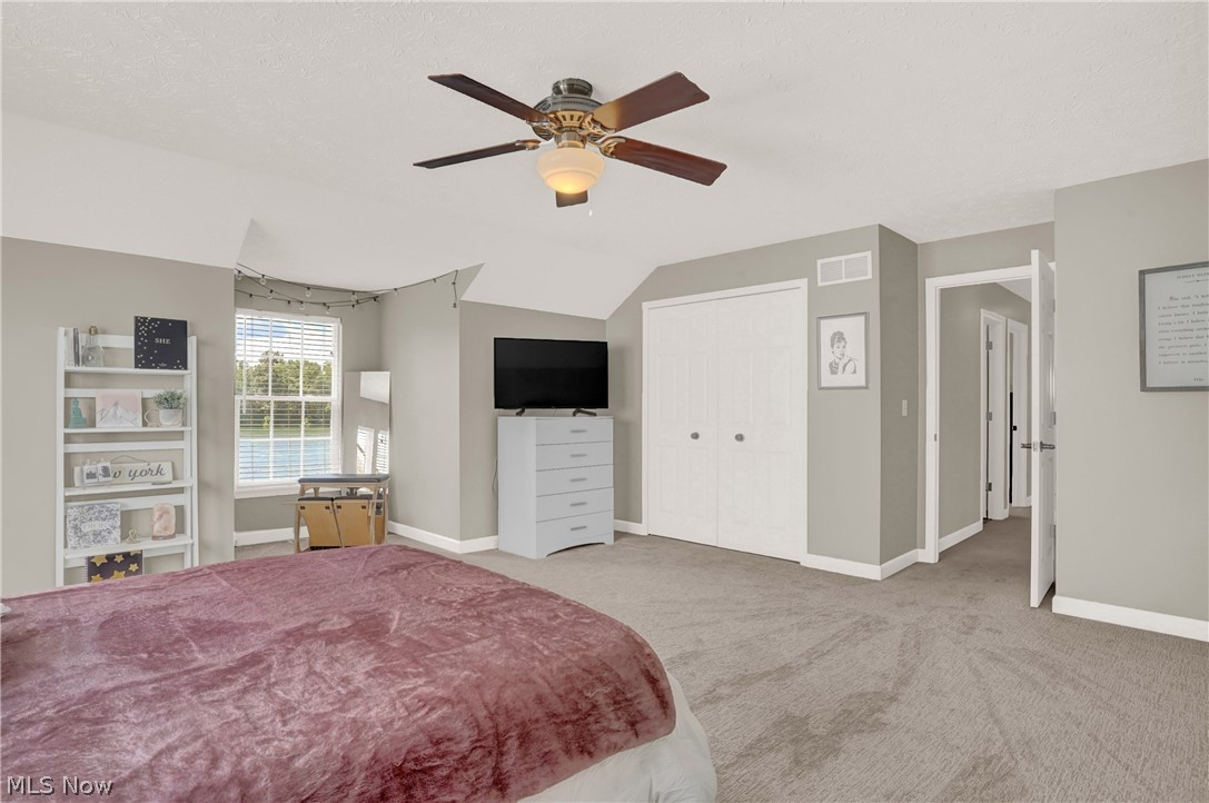 Lakeside Courts - Residential